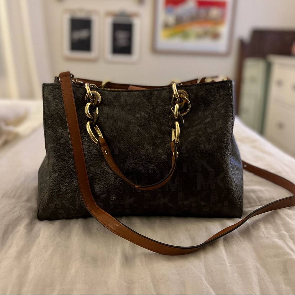 Michael Kors Shoulder Bag